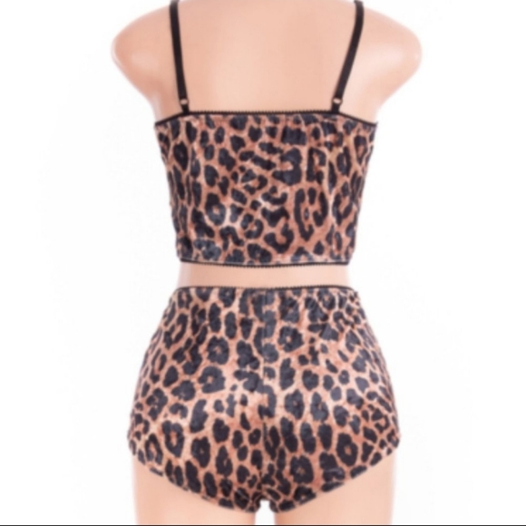 Callie Purple Velour loungewear (med) - Picture 7 of 8